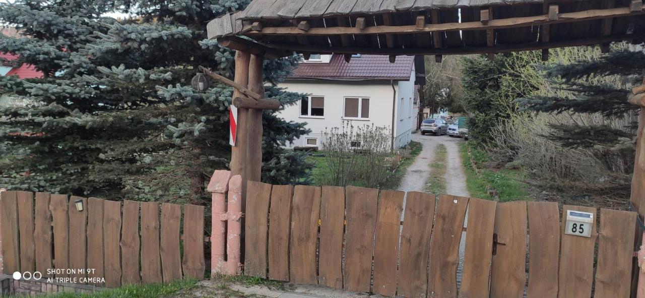 K85 Komancza Baza Noclegowa Wypadowa Bieszczady Beskid Niski Exterior foto